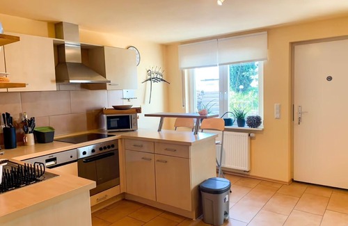 Gleisweiler Apartment | Apartment 'Ferienwohnung Wadle' with Terrace
