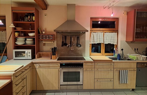 Gunzenhausen Apartment | Apartment 'Ferienwohnung Mit Privater Sauna' with Shared Garden, Balcony and Wi-Fi