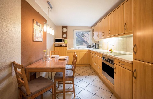 Krempermoor Apartment | Apartment 'Ferienwohnung Krempermoor 1' with Shared Terrace and Wi-Fi