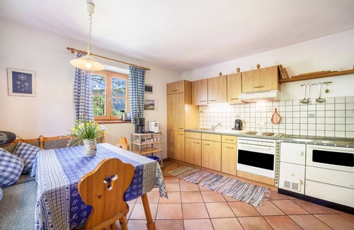 San Pancrazio Apartment | Apartment 'Ferienwohnung Seeblick' with Lake View, Private Terrace and Private Garden