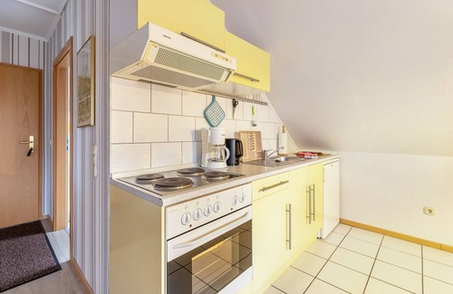 Murwik Apartment | Apartment 'Ferienwohnung Frischauf 2' with Shared Terrace, Shared Garden and Wi-Fi