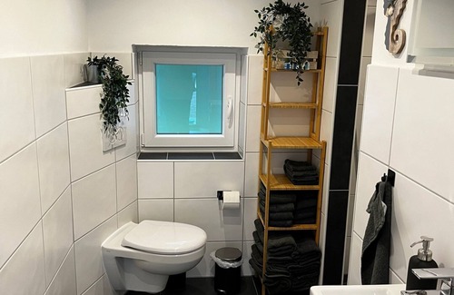 Neuberend Apartment | Apartment 'Ferienwohnung Neuberend' with Shared Terrace, Private Garden and Wi-Fi