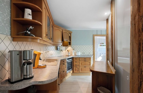 Neuruppin Apartment | Apartment 'Ferienwohnung 72 Qm' with Private Terrace, Shared Garden and Wi-Fi