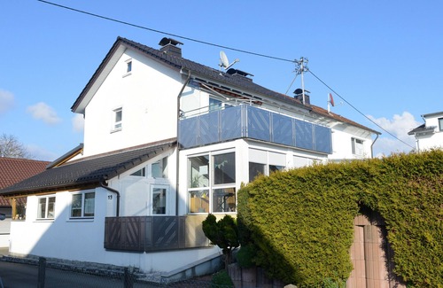 Unterpfingstweid Apartment | Apartment 'Ferienwohnung Malou' with Wi-Fi