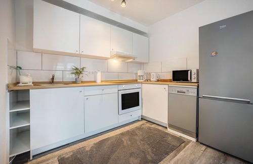 Bomlitz Apartment | Apartment 'Ferienwohnung Heide 1' with Private Terrace, Private Garden and Wi-Fi