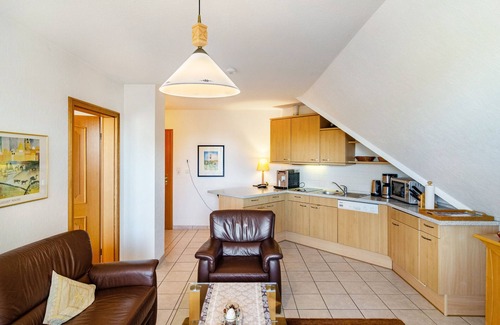 Borkum Apartment | Apartment 'Ferienwohnung Inselheide' with Private Garden, Balcony and Wi-Fi