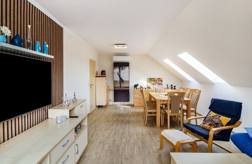 Surwold Apartment | Apartment 'Ferienwohnung Bodenstein' with Private Terrace and Wi-Fi