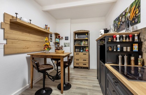 Dessau-Rosslau Apartment | Apartment 'Fewo Am Georgengarten - Wohnung 2' with Shared Terrace and Wi-Fi