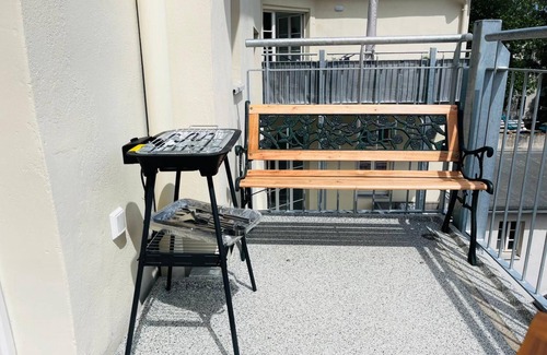 Goerlitz Apartment | Apartment 'Filmap-charmant-modern-zentral-balk' with Balcony and Wi-Fi
