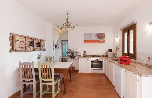 Alora Apartment | Apartment "Finca Las Nuevas Casa Maria" with Mountain View, Pool, Jacuzzi, Wi-Fi, Terrace & Garden