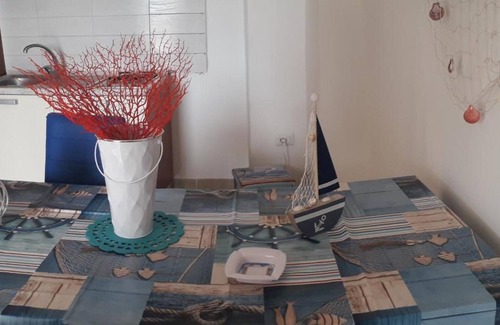 Torre Lapillo Apartment | Apartment 'Florence - Bilocale 1' with Private Terrace, Wi-Fi and Air Conditioning