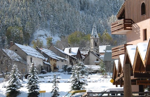 La Salle-les-Alpes Apartment | Apartment foot of the slopes, very comfortable, overlooking the village of Bez