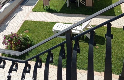 Borgo Roma Condo | Apartment for 3/4 people on the ground floor with garden
