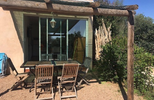 Favone Apartment | Apartment for 4 people on the ground floor, sea view, direct access to the beach
