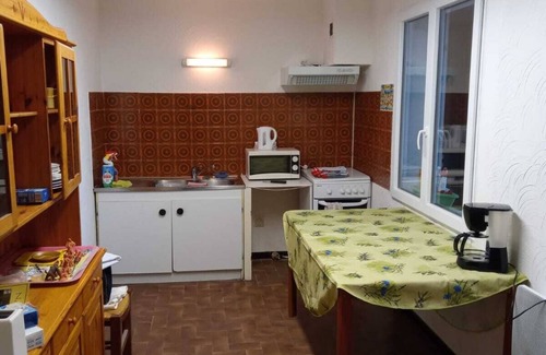 Fontvieille House | Apartment for 4 with terrace, garden and swimming pool