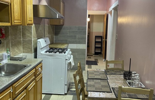 East New York Apartment | Apartment for 6 people-4 rooms