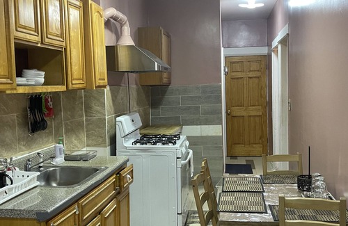 East New York Apartment | Apartment for 6 people-4 rooms
