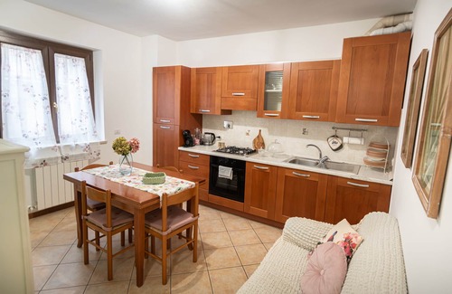 Assisi Apartment | Apartment for four people within walking distance from the center of Assisi