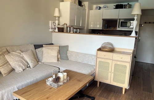 Cap-Ferret Apartment | APARTMENT FOR RENT AT LA FORESTIERE, SHARED POOL, IN THE HEART OF CAP FERRET