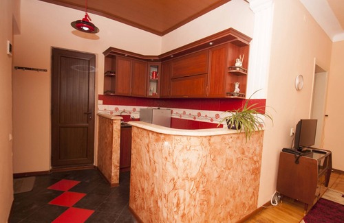 Old Boulevard Apartment | Apartment for rent near the sea