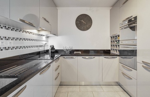 Monetier-les-Bains Apartment | Apartment with terrace near the slopes in Serre Chevalier