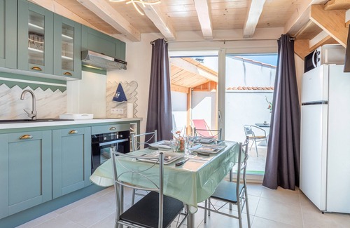 Ile d'Oleron Apartment | Apartment 'La Petit De Saint-Denis' with Private Terrace, Wi-Fi and Air Conditioning