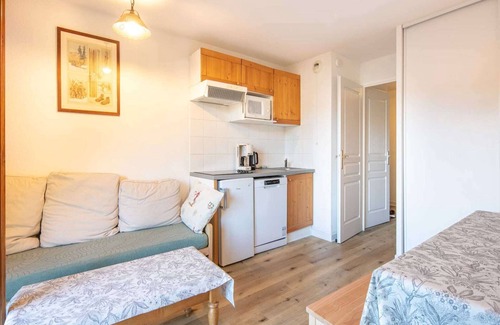 Saint-Sorlin-d'Arves Apartment | Apartment in Saint-Sorlin near Ski Resort