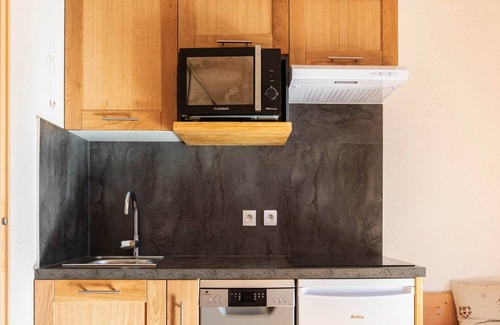 Saint-Sorlin-d'Arves Apartment | Apartment for 6 in Modane