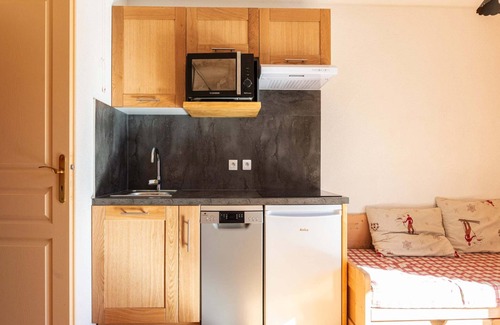 Saint-Sorlin-d'Arves Apartment | Apartment for 6 in Modane