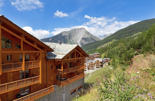 Sainte-Foy-Tarentaise Apartment | Apartment near town in Sainte Foy