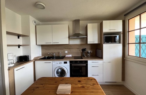 Bourgenay Apartment | Apartment 'Le Soleil' with Lake View, Shared Pool