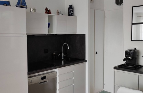 Bourgenay Apartment | Apartment -3 rooms, 2 bedrooms, ground floor in the village of Port Bourgenay with swimming pool access