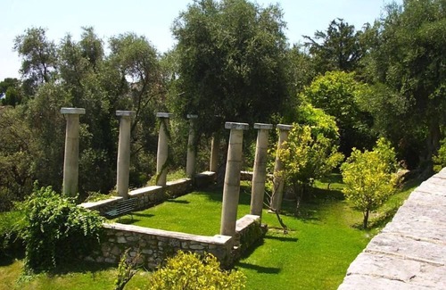 Villefranche-sur-Mer Apartment | Apartment with 2 terraces, incredible sea view in private domain