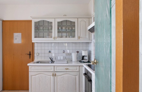 Tratzhof Apartment | Apartment 'Fuldatalblick' with Garden & Wi-Fi