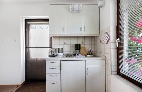 Stinteck Apartment | Apartment 'Gartenwohnung' with Shared Garden and Wi-Fi