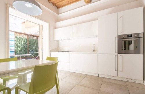 Florence Apartment | Apartment Giglio Verde in Florence by Mmega