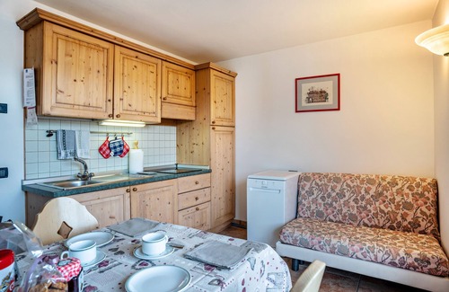 Gionghi-Cappella Apartment | Apartment 'Giongo Residence Aparthotel 103' with Mountain View, Shared Terrace and Wi-Fi