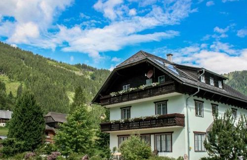 Donnersbachwald Apartment | Apartment Gipfelkreuz by Interhome