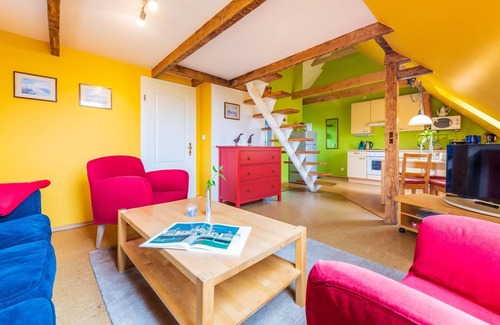 Lancken-Granitz Apartment | Apartment 'Gobbin Schwan' with Sea View, Shared Terrace and Wi-Fi