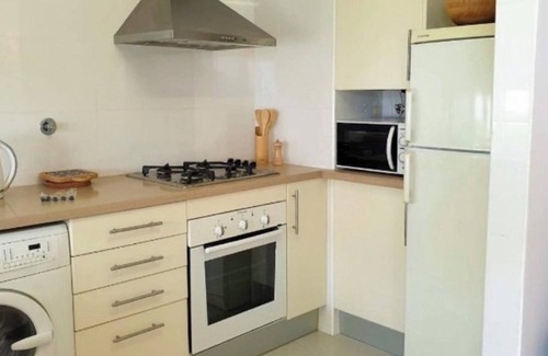 Conceicao e Cabanas de Tavira Apartment | Apartment 'Golden Sun' with Shared Pool, Wi-Fi and Air Conditioning