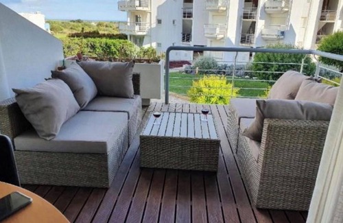 Conceicao e Cabanas de Tavira Apartment | Apartment 'Golden Sun' with Shared Pool, Wi-Fi and Air Conditioning