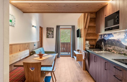 Fie allo Sciliar Apartment | Apartment "Guntschöllerhof Mendelkamm" with Mountain View, Wi-Fi, Balcony & Garden