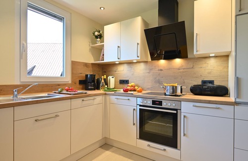 Wasserburg Apartment | Apartment "Haus Kaulitzki" with Lake View, Private Terrace & Wi-Fi