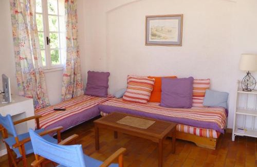 La Madrague Apartment | Apartment Hameau la Madrague-4 by Interhome