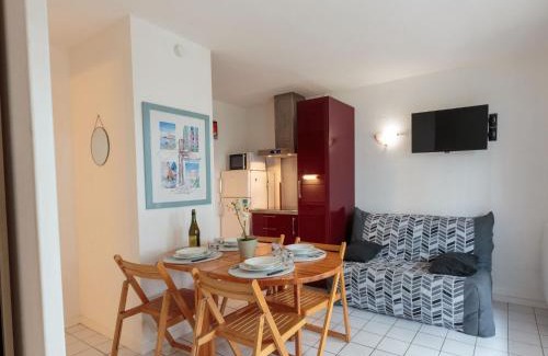 Les Mathes Apartment | Apartment Hameau de Talaris-16 by Interhome