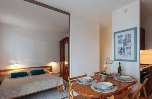 Les Mathes Apartment | Apartment Hameau de Talaris-16 by Interhome