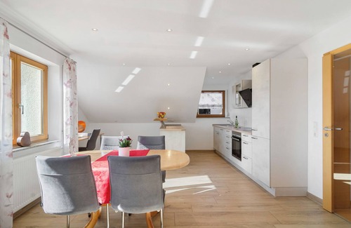 Frickingen Apartment | Apartment 'Haus Am Ettenberg' with Balcony and Wi-Fi