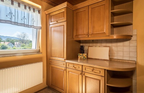 Reutin Apartment | Apartment “Haus Bea” Directly at the Lake, with Mountain View