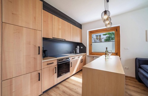 Schenna Apartment | Apartment "Haus Hohenrain 2" with Mountain View, Pool, Wi-Fi, Terrace & Garden