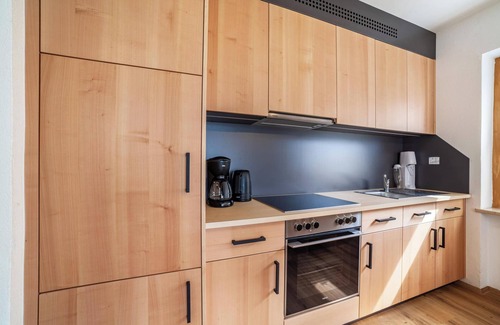 Schenna Apartment | Apartment "Haus Hohenrain 2" with Mountain View, Pool, Wi-Fi, Terrace & Garden